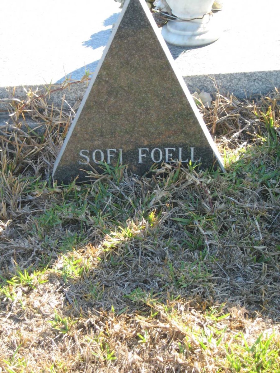 FOELL Sofi