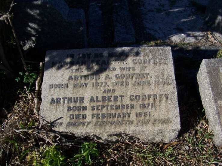 GODFREY Arthur Albert 1871-1951 &amp; Hannah Peacock 1877-1942