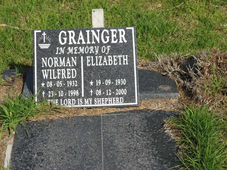 GRAINGER Norman Wilfred 1932-1998 &amp; Elizabeth 1930-2000