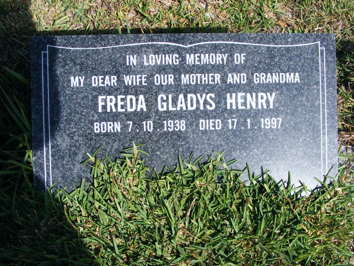 HENRY Freda Gladys 1938-1997