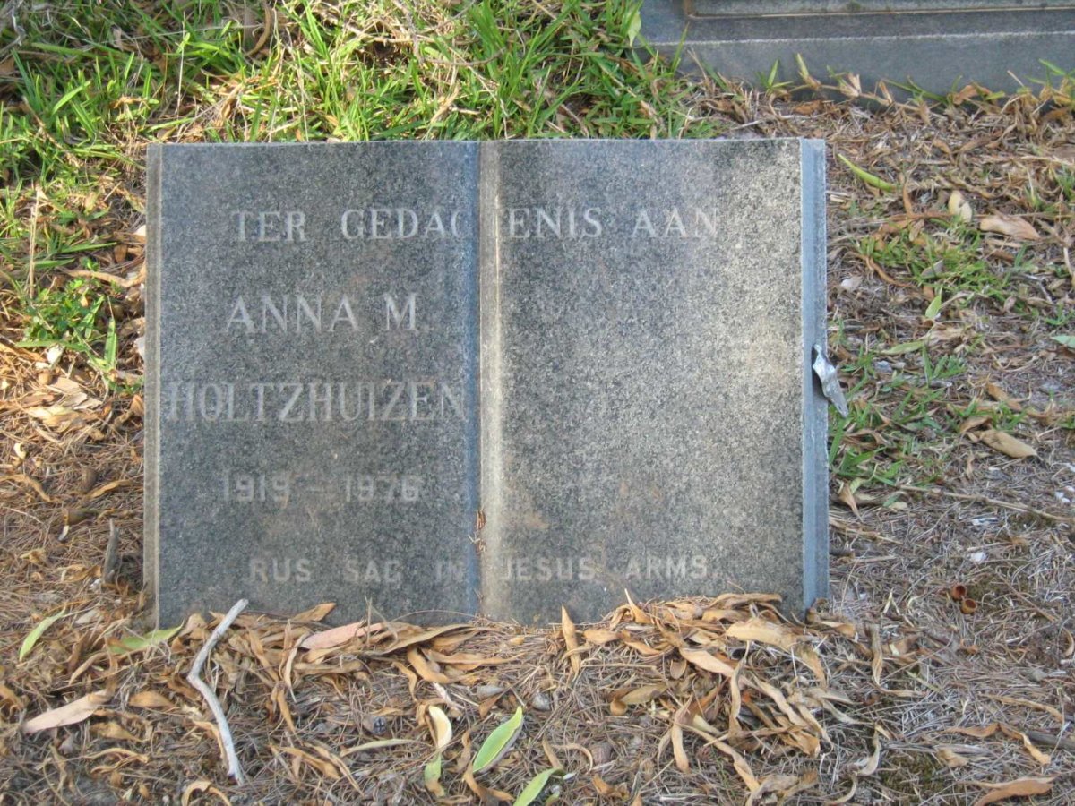 HOLTZHUIZEN Anna M. 1919-1976