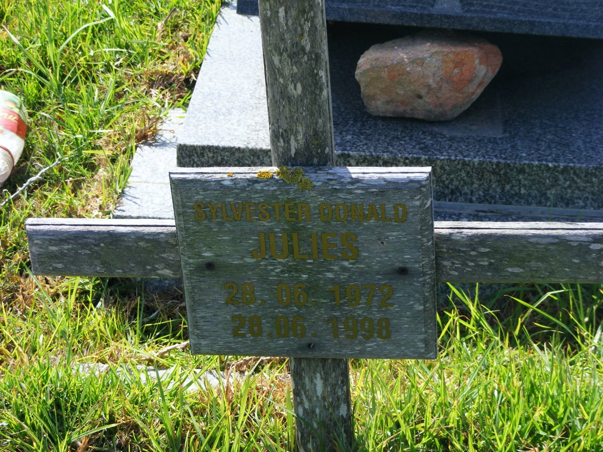 JULIES Sylvester Donald 1972-1998