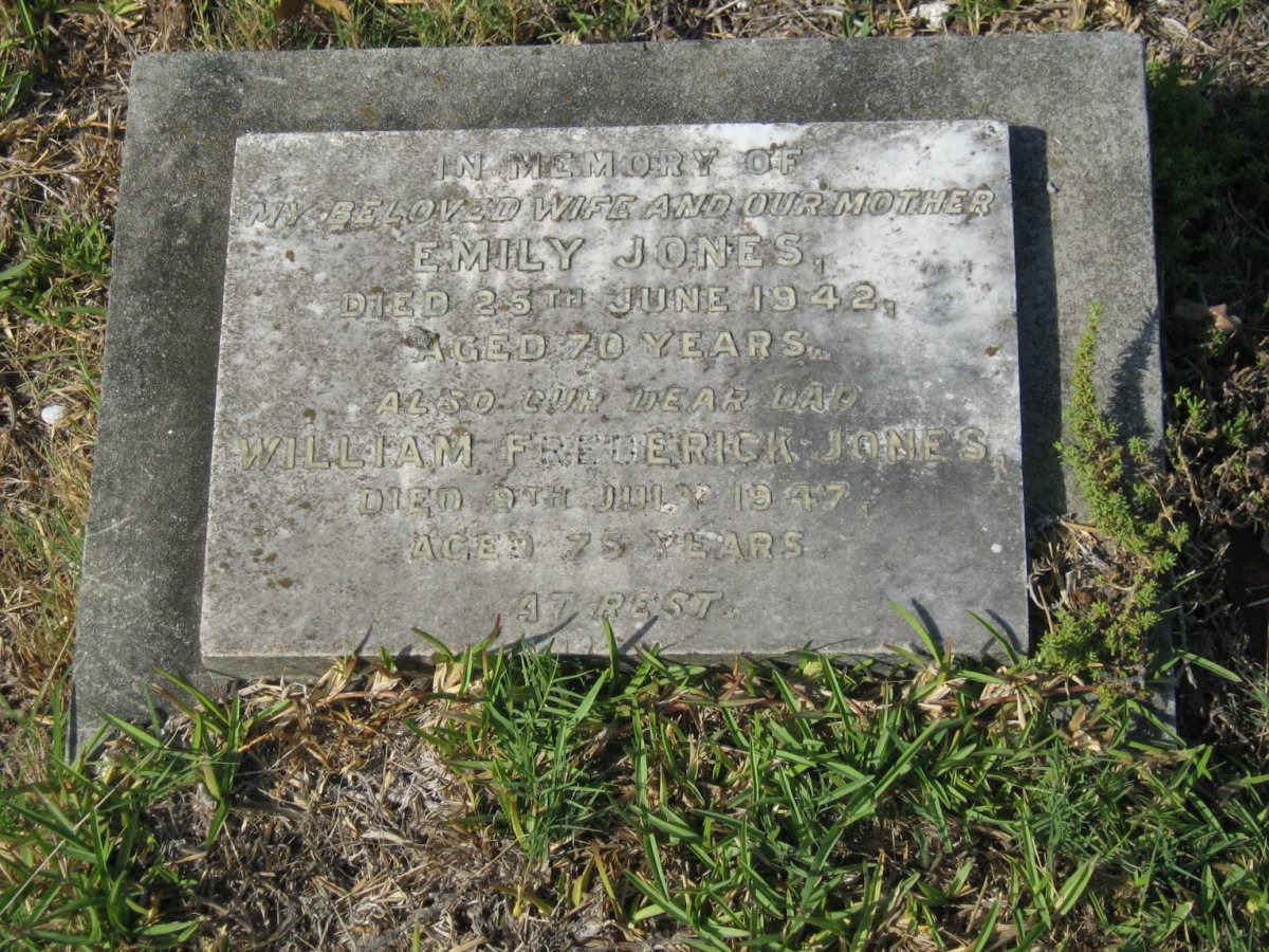 JONES William Frederick -1947 &amp; Emily -1942