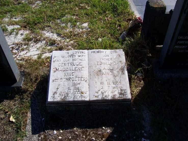 KING Edward A.S. 1900-1994 &amp; Gertrude Magdalene SCHROETER 1904-1985