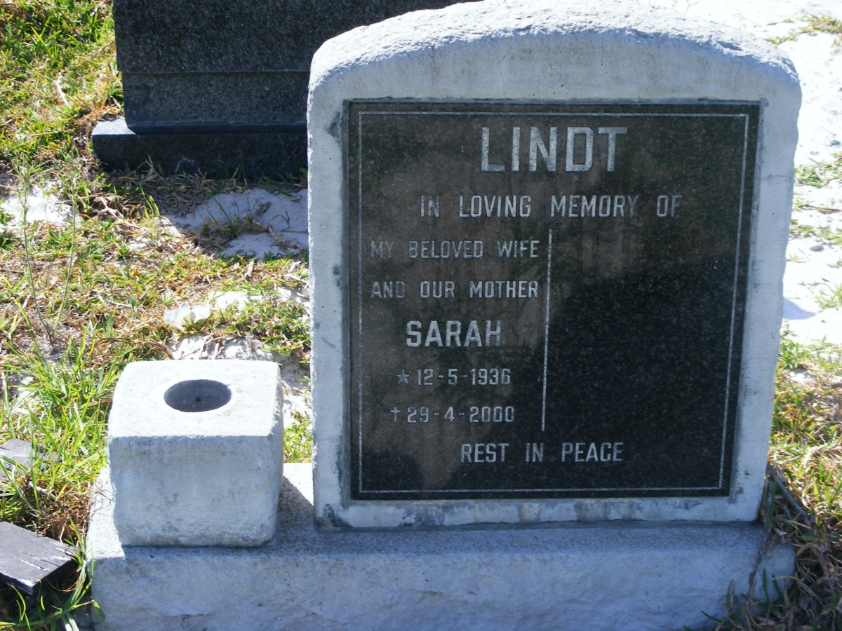 LINDT Sarah 1936-2000