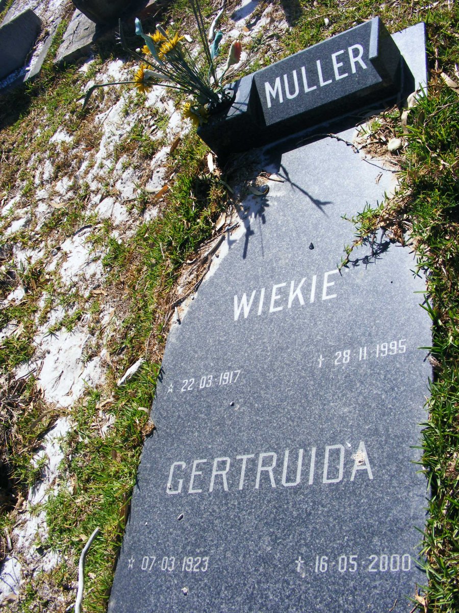 MULLER Wiekie 1917-1995 &amp; Gertruida 1923-2000