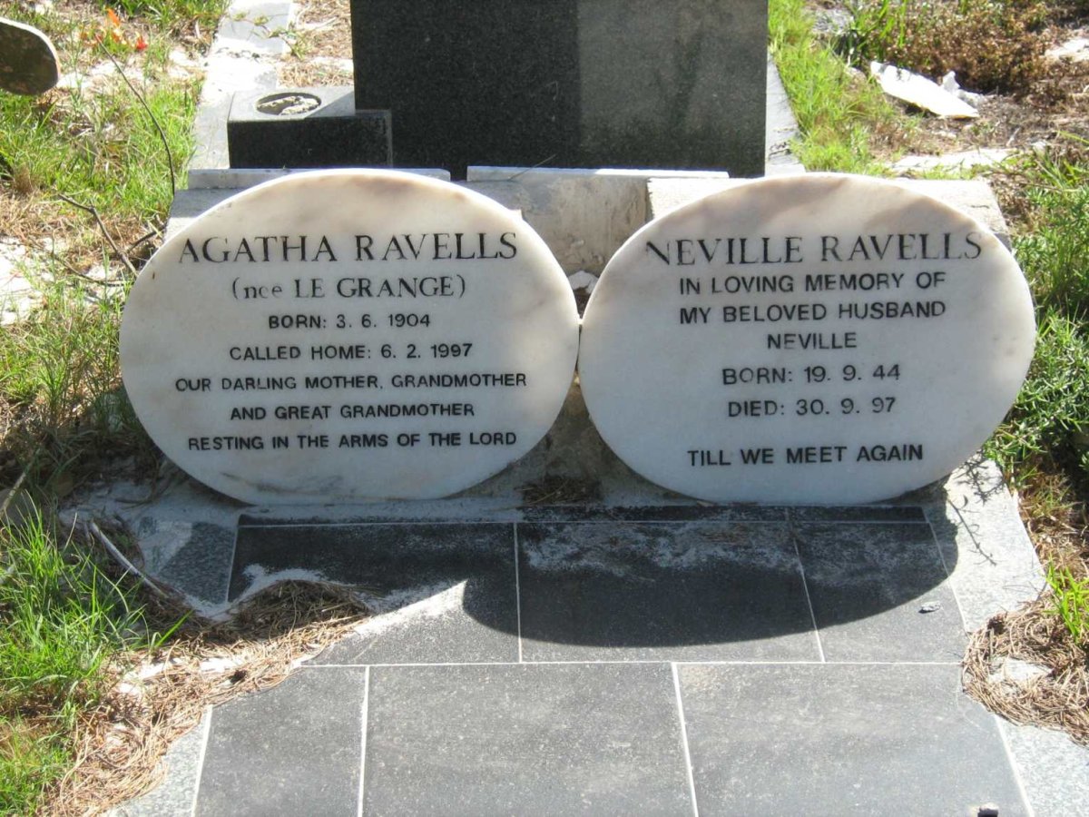 RAVELLS Agatha nee LE GRANGE 1904-1997 :: RAVELLS Neville 1944-1997
