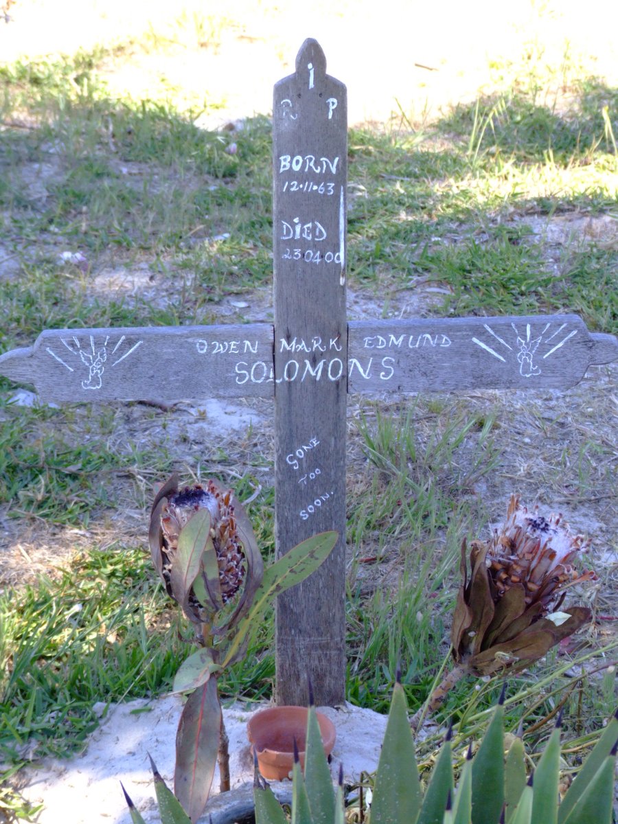 SOLOMONS Owen Mark Edmund 1963-2000