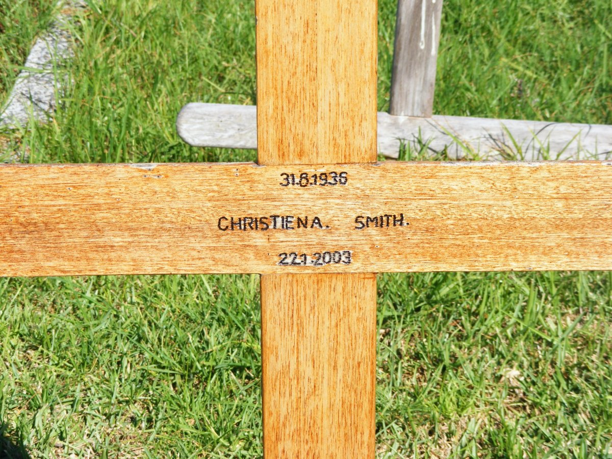 SMITH Christiena 1936-2003