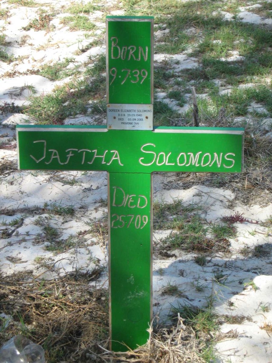 SOLOMONS Jaftha 1939-2009 &amp; Doreen Elizabeth 1940-2001