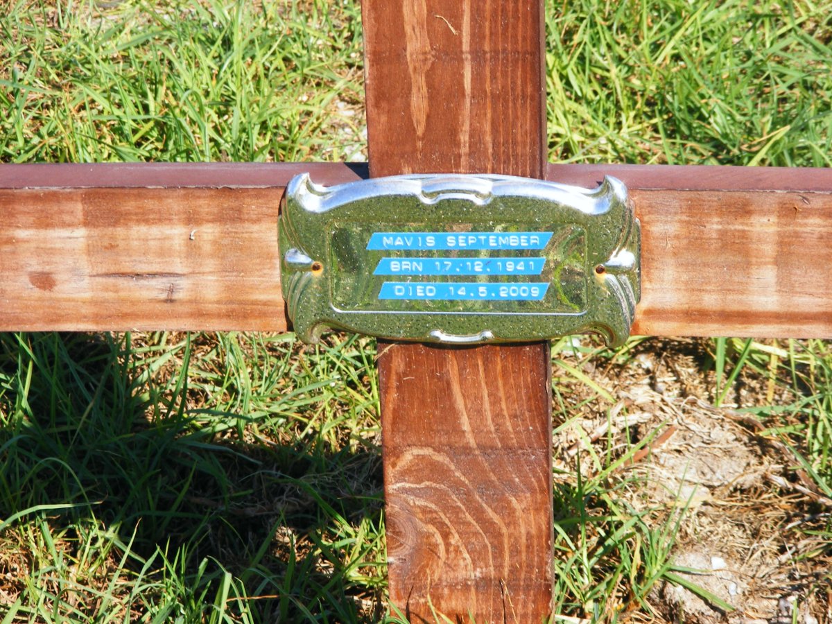 SEPTEMBER Mavis 1941-2009