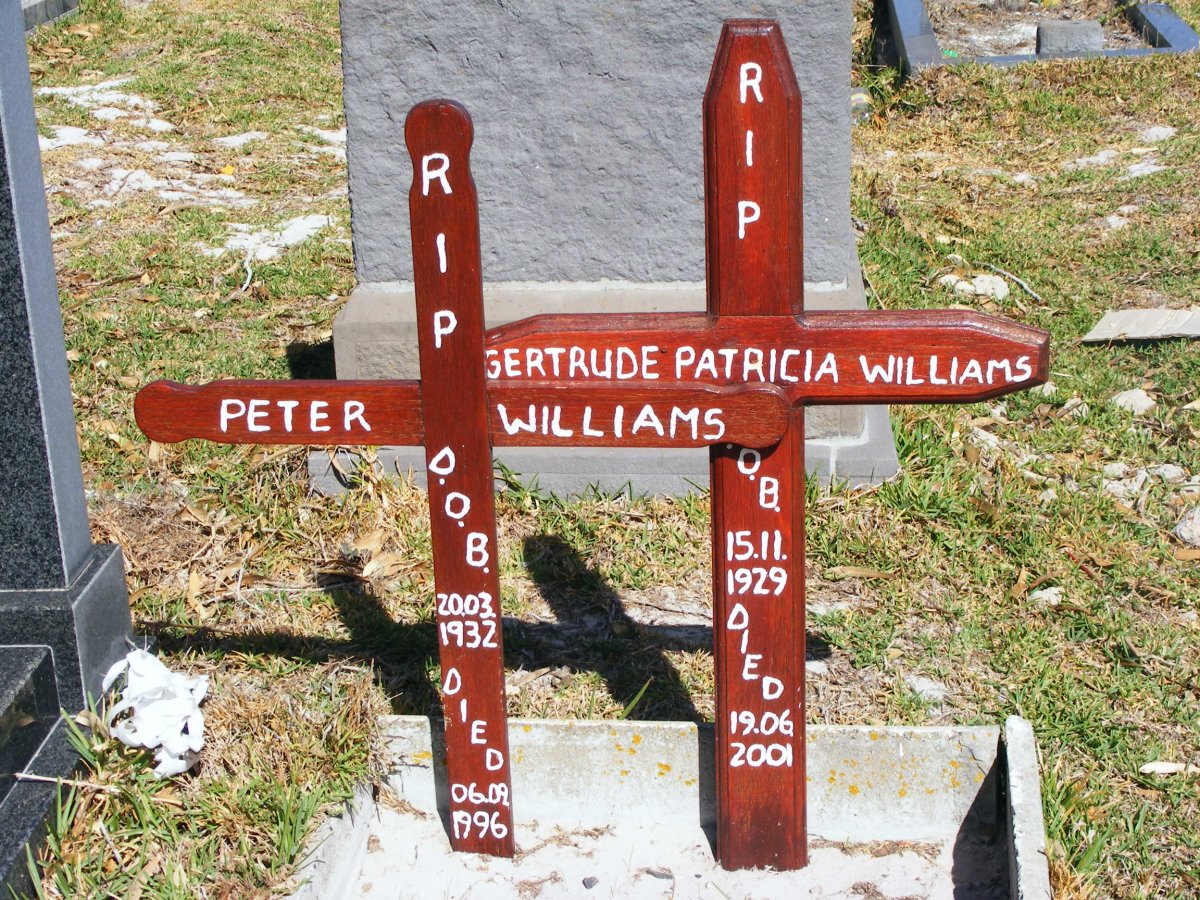 WILLIAMS Peter 1932-1996 &amp; Gertrude Patricia 1929-2001