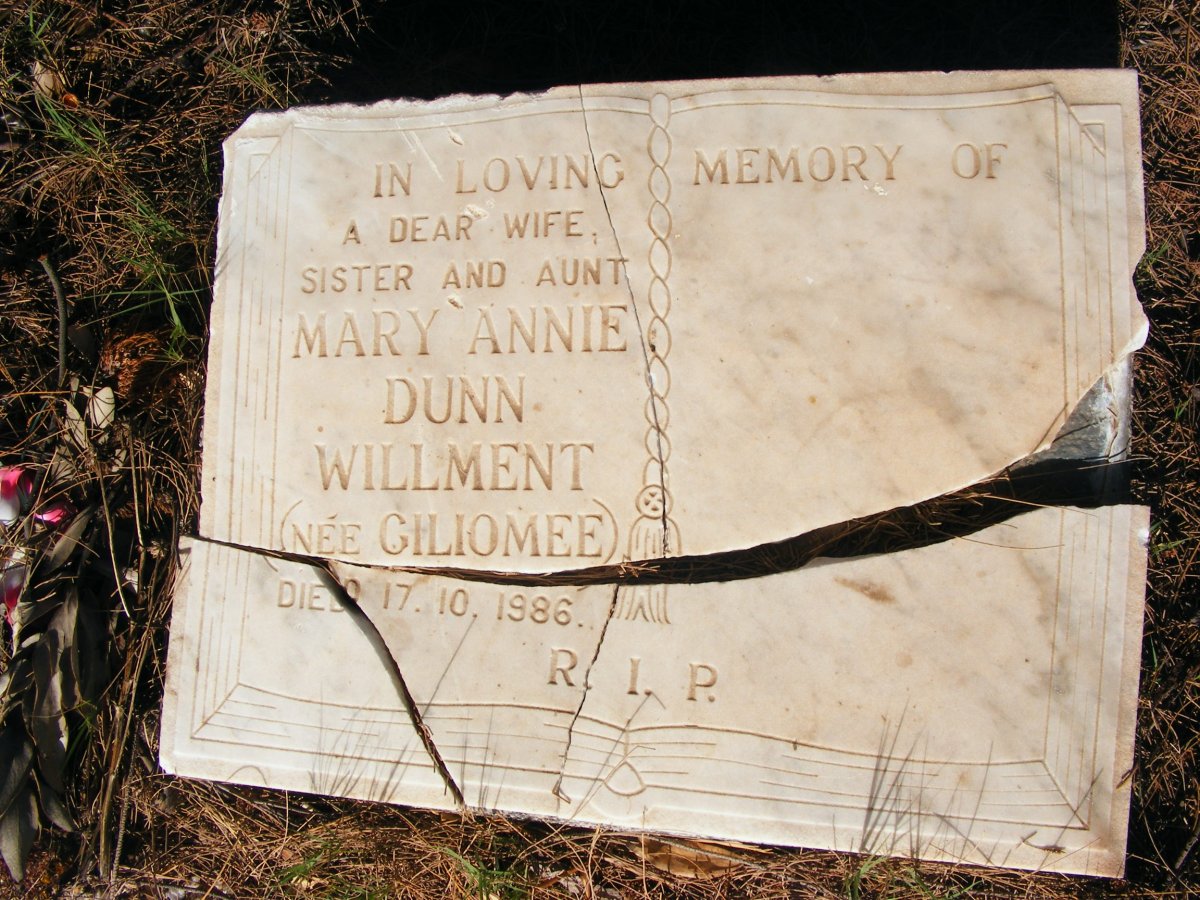 WILLMENT Mary Annie Dunn nee GILIOMEE -1986