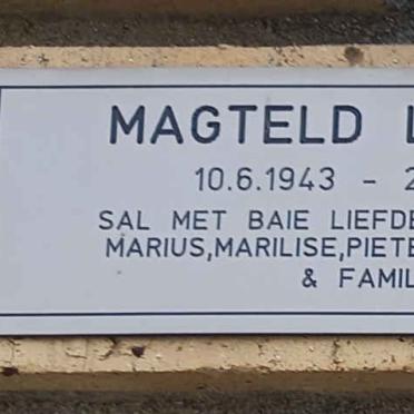LOUBSER Magteld 1943-2005