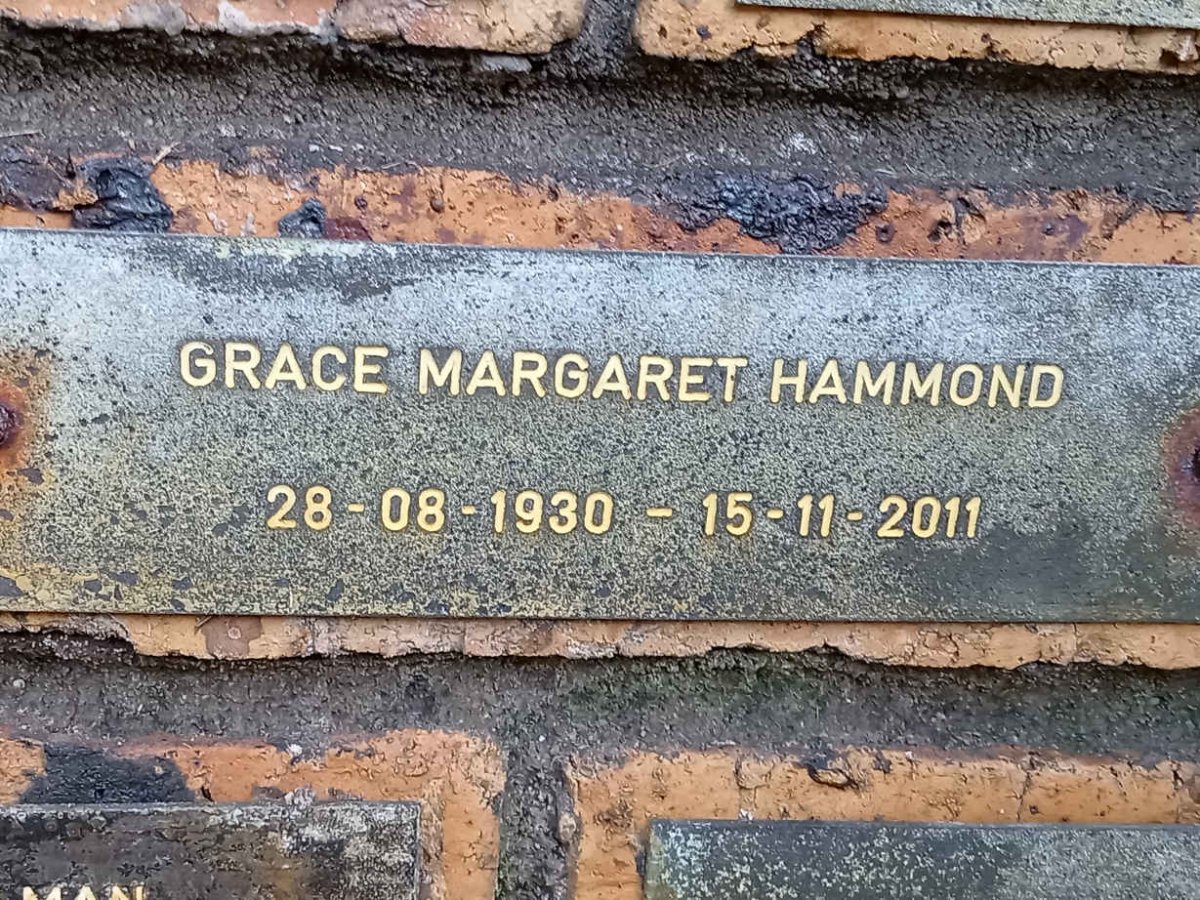 HAMMOND Grace Margaret 1930-2011