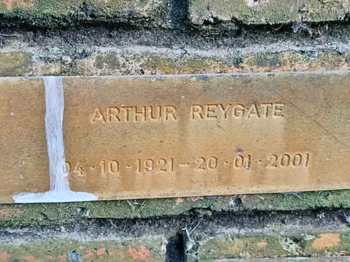 REYGATE Arthur 1921-2001