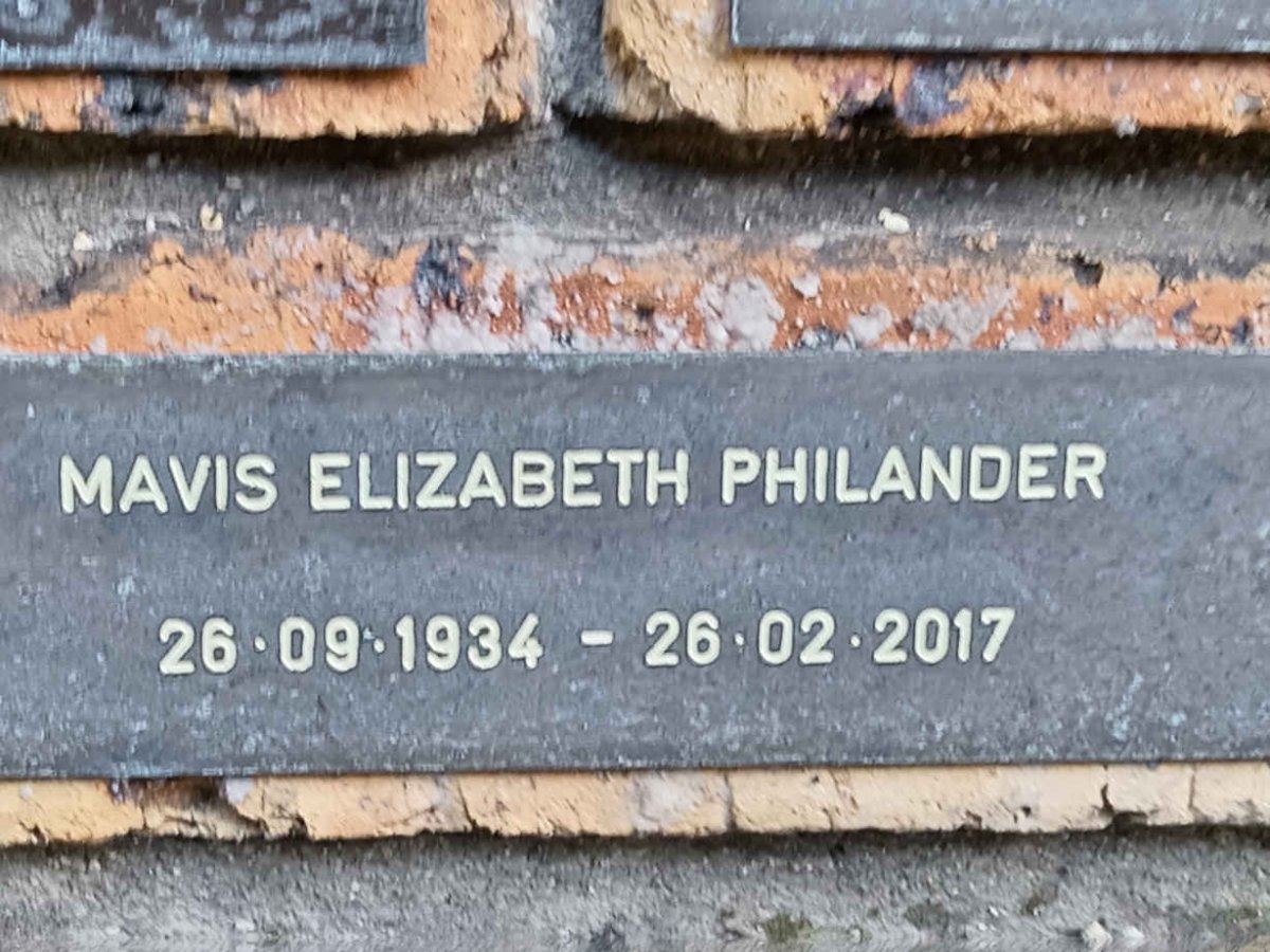 PHILANDER Mavis Elizabeth 1934-2017