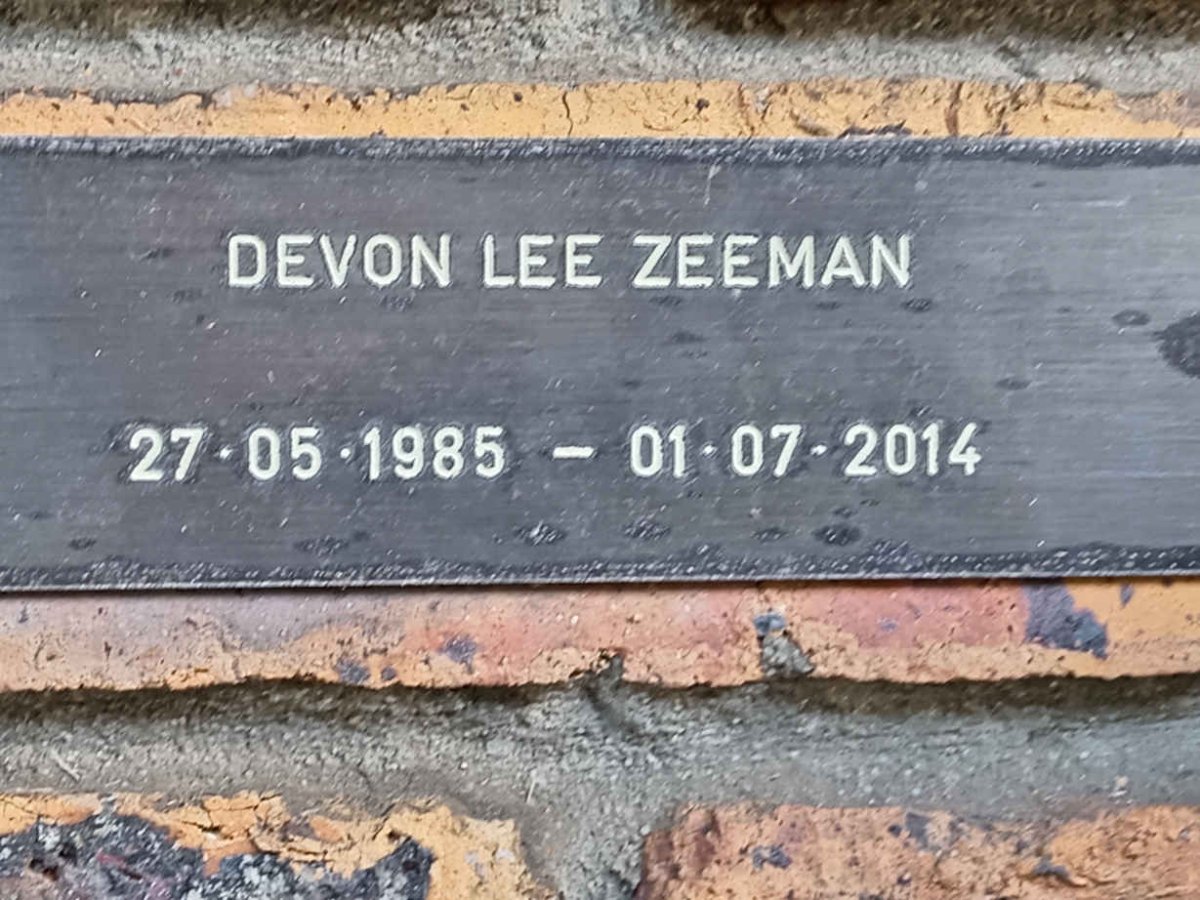 ZEEMAN Devon Lee 1985-2014