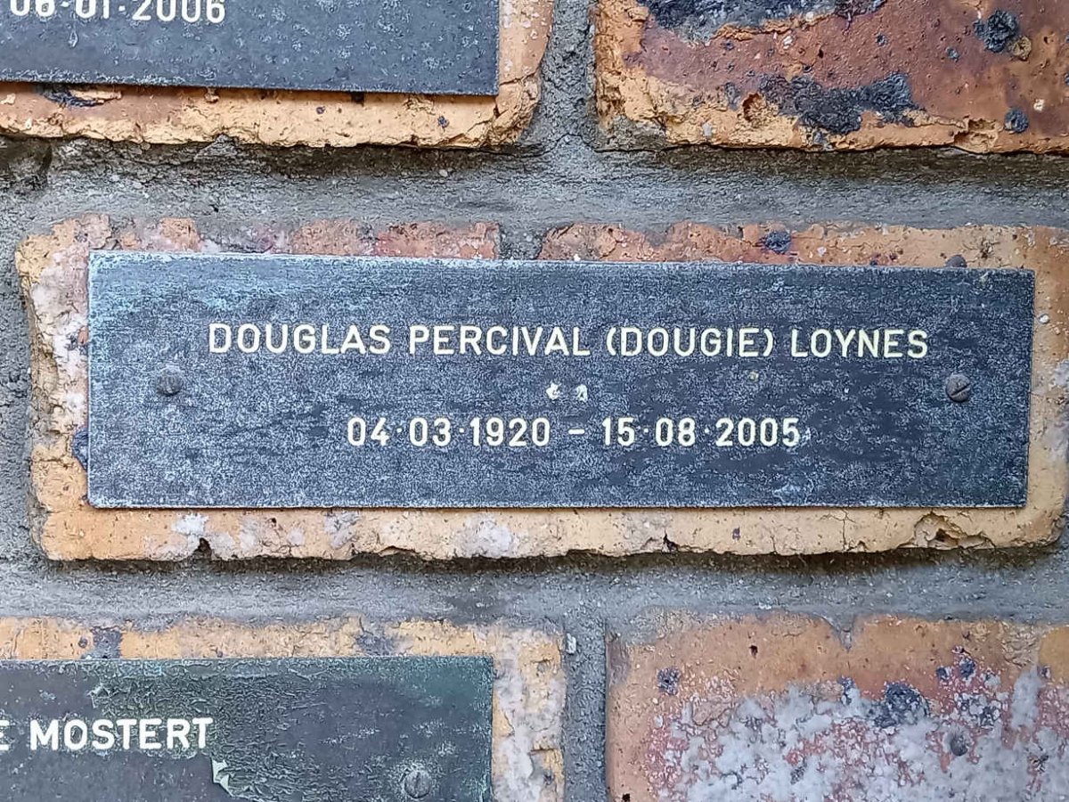 LOYNES Douglas Percival 1920-2005