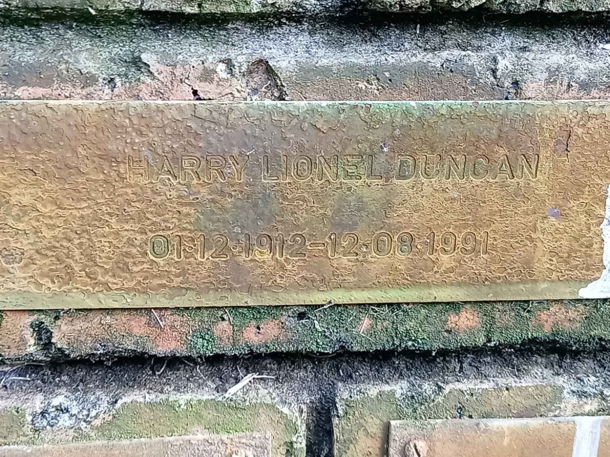 DUNCAN Harry Lionel 1912-1991