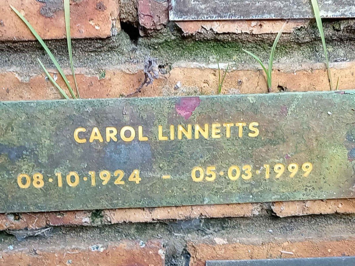 LINNETTS Carol 1924-1999