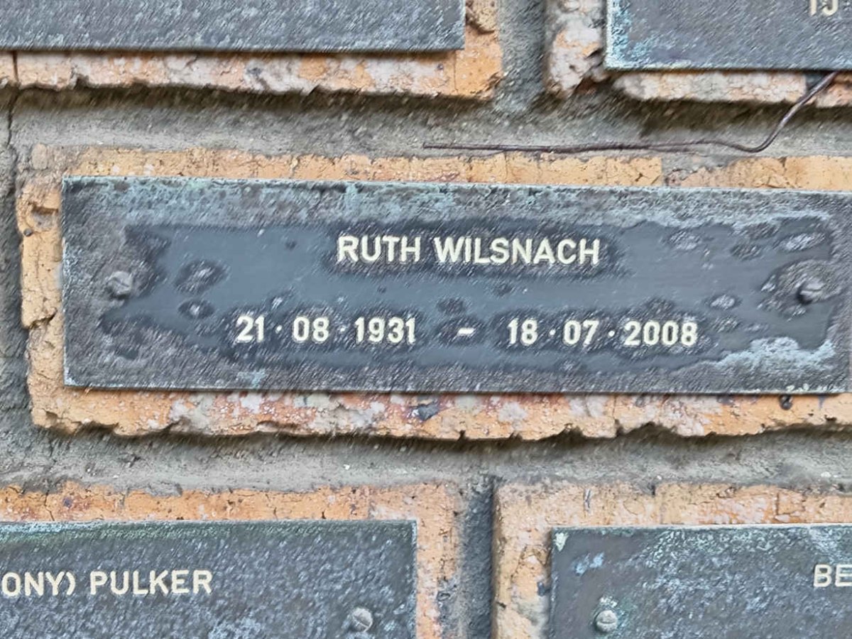 WILSNACH Ruth 1931-2008