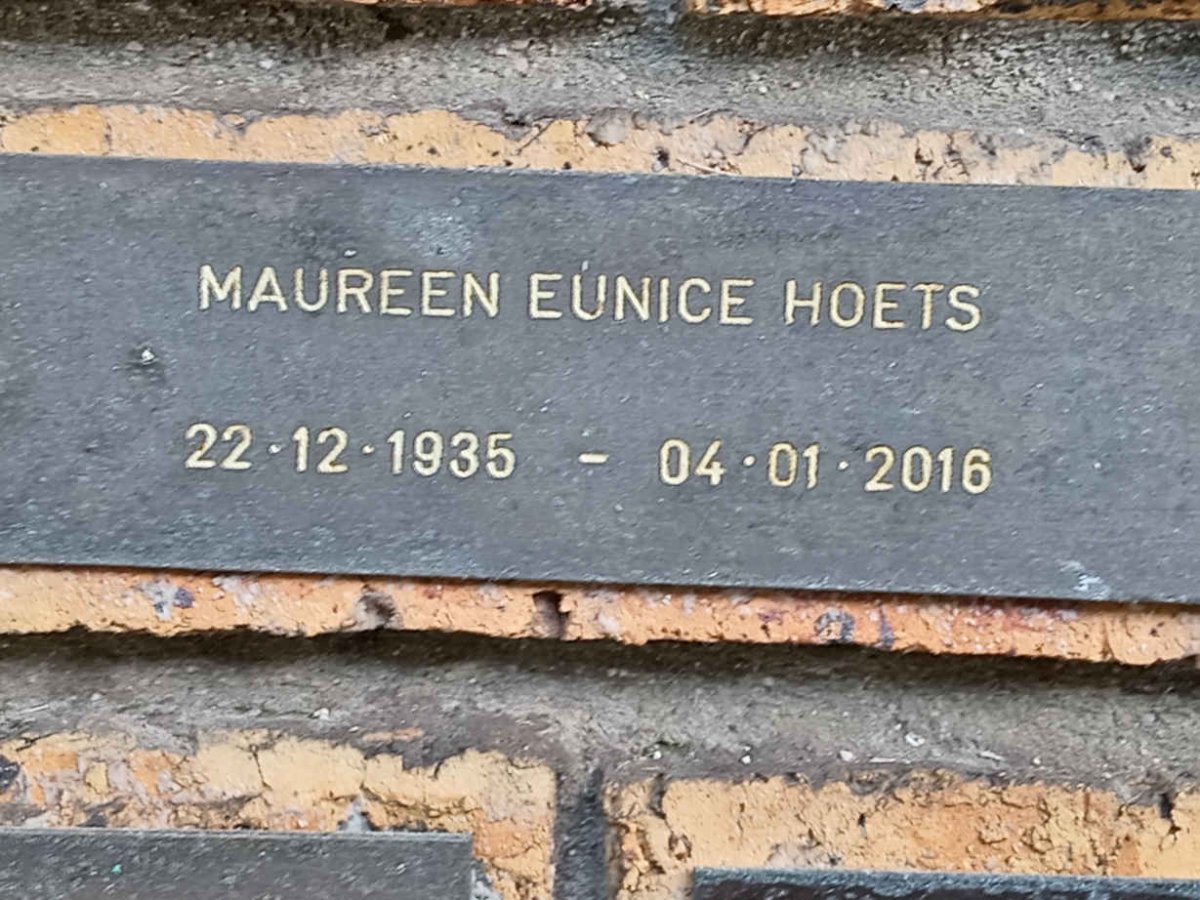 HOETS Maureen Eunice 1935-2016