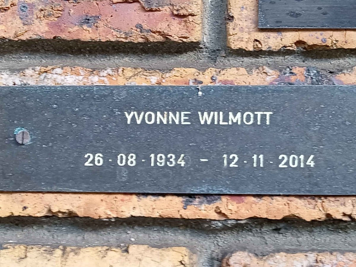 WILMOTT Yvonne 1934-2014