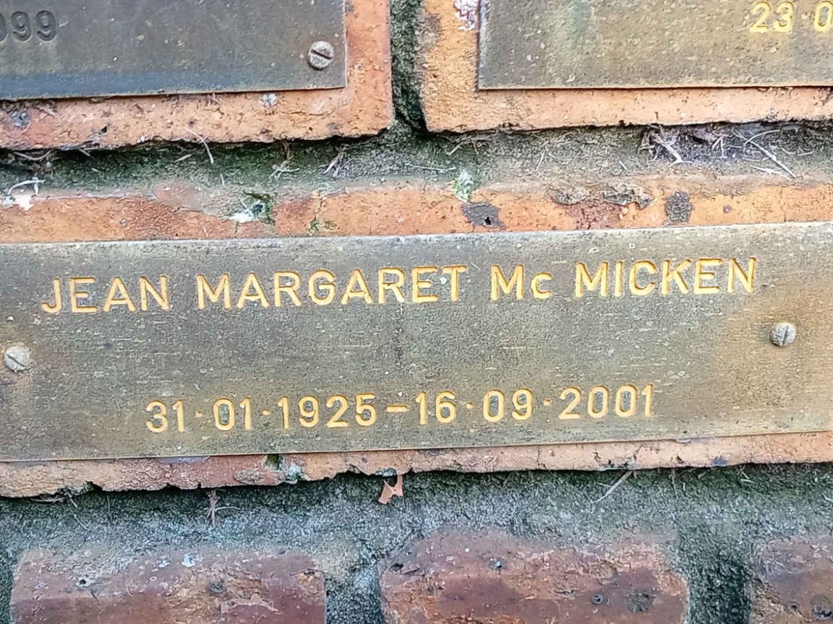 McMICKEN Jean Margaret 1925-2001