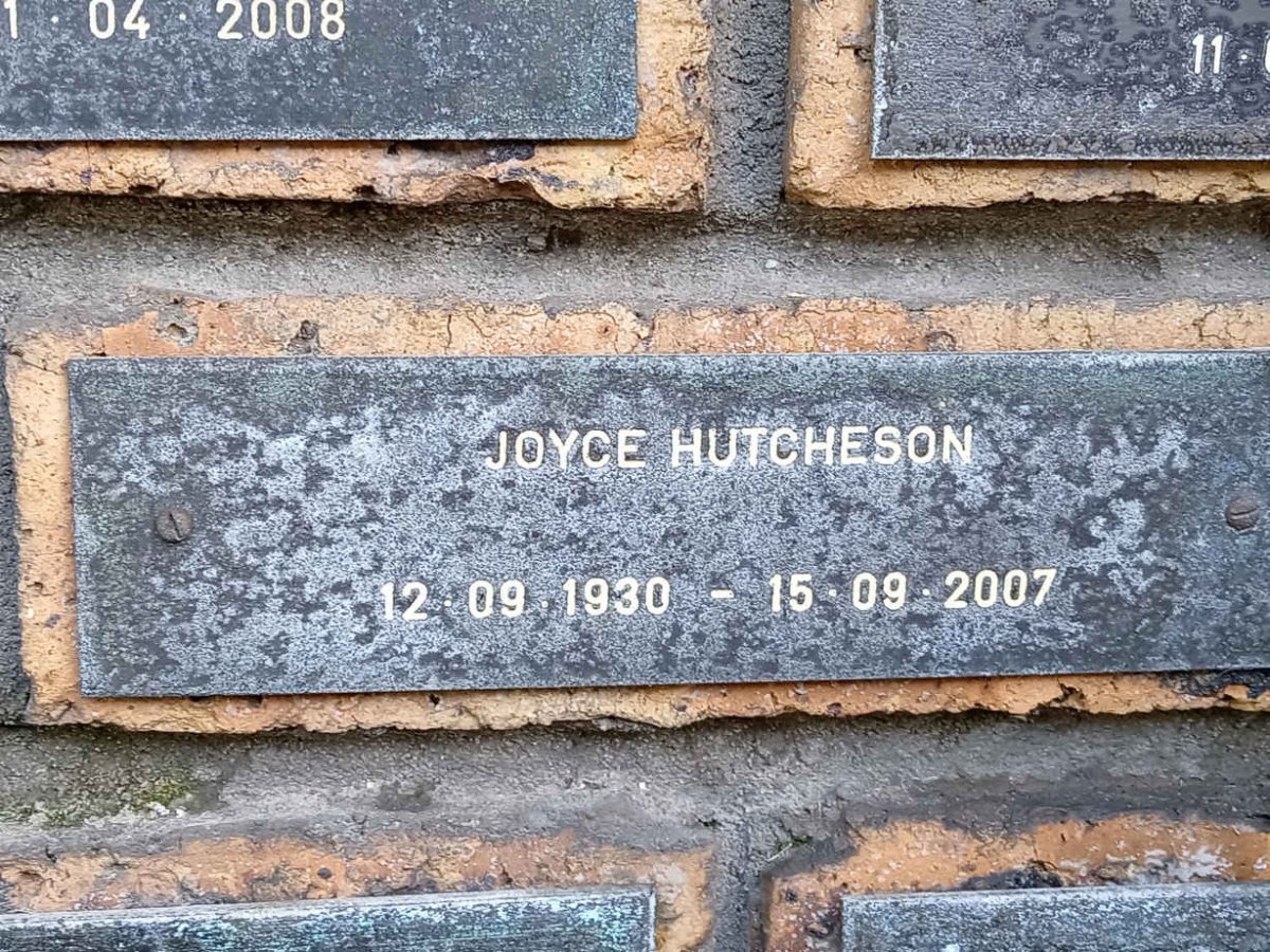 HUTCHESON Joyce 1930-2007