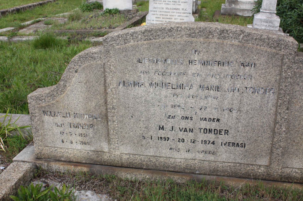 TONDER M.J., van 1897-1974 &amp; Alwine Wilhelmina Marie 1895-1963 :: VAN TONDER Wilhelm Micheal 1921-1965