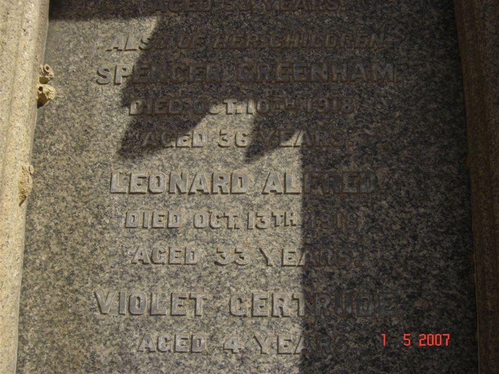HILLIARD Spencer Greenham -1918 :: HILLIARD Leonard Alfred -1918 :: HILLIARD Violet Gertrude