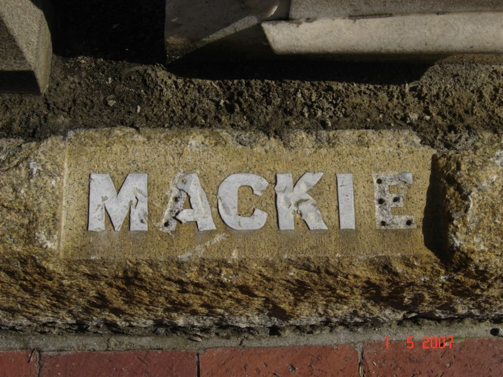 MACKIE