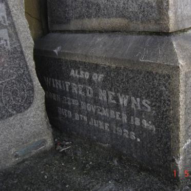 NEWNS Winifred 189?-1926