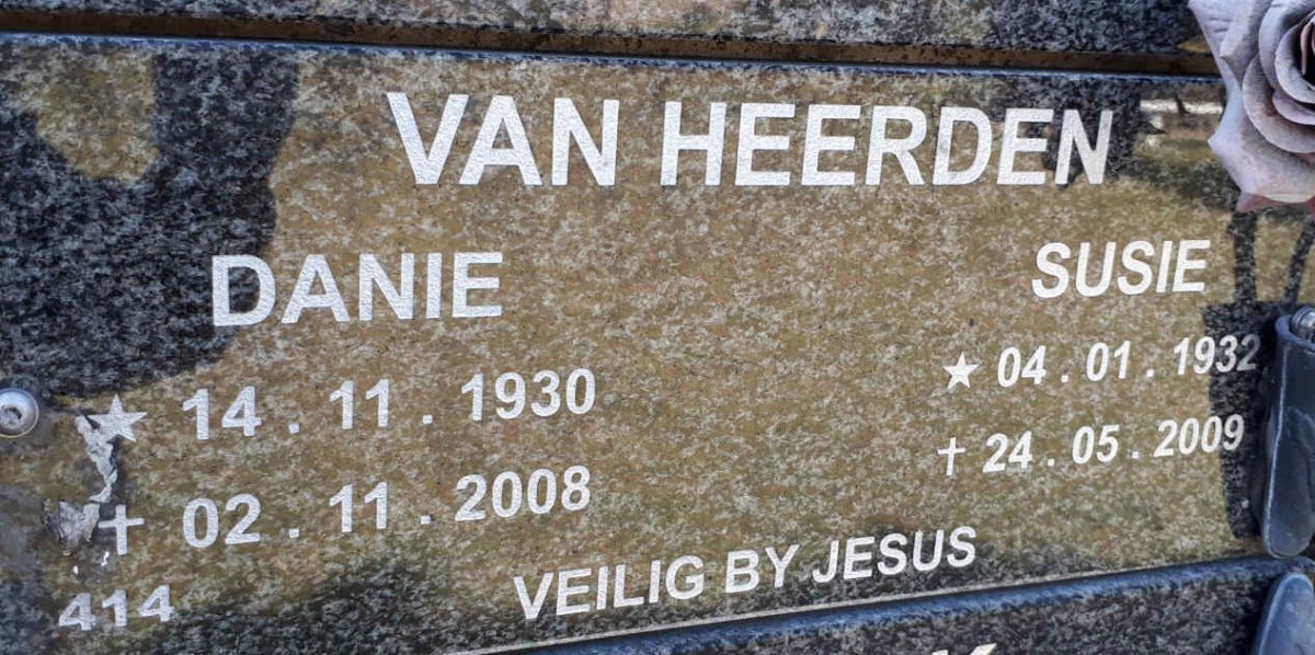 HEERDEN Danie, van 1930-2008 &amp; Susie 1932-2009