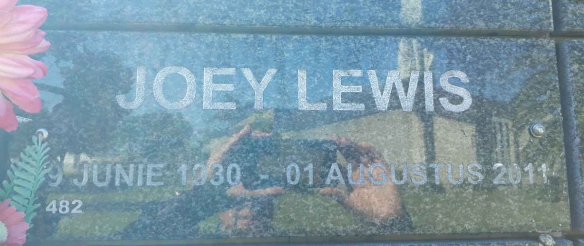 LEWIS Joey 1930-2011