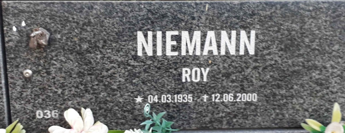 NIEMANN Roy 1935-2000