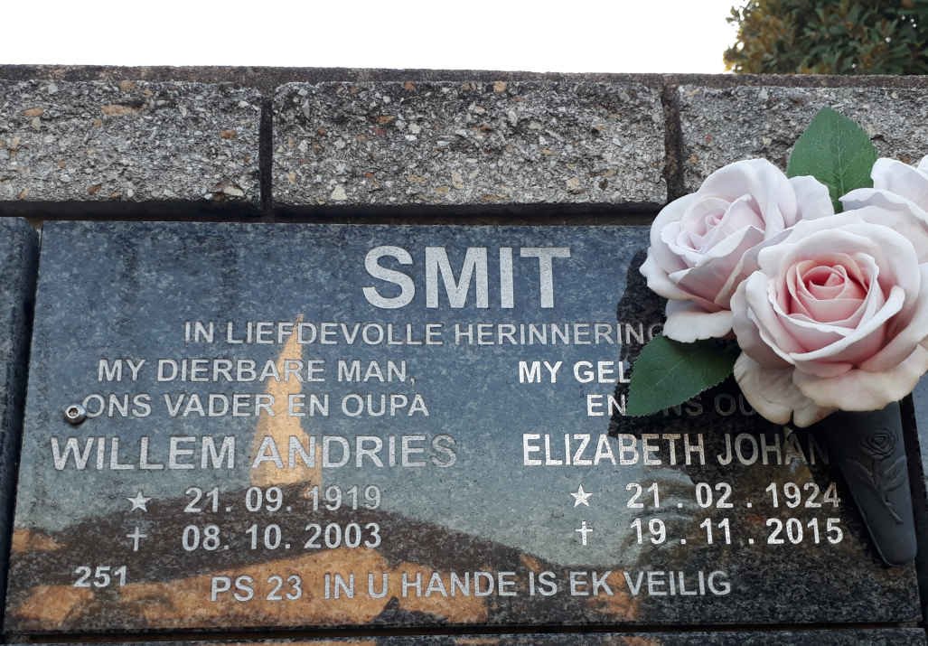 SMIT Willem Andries 1919-2003 &amp; Elizabeth Johan? 1924-2015