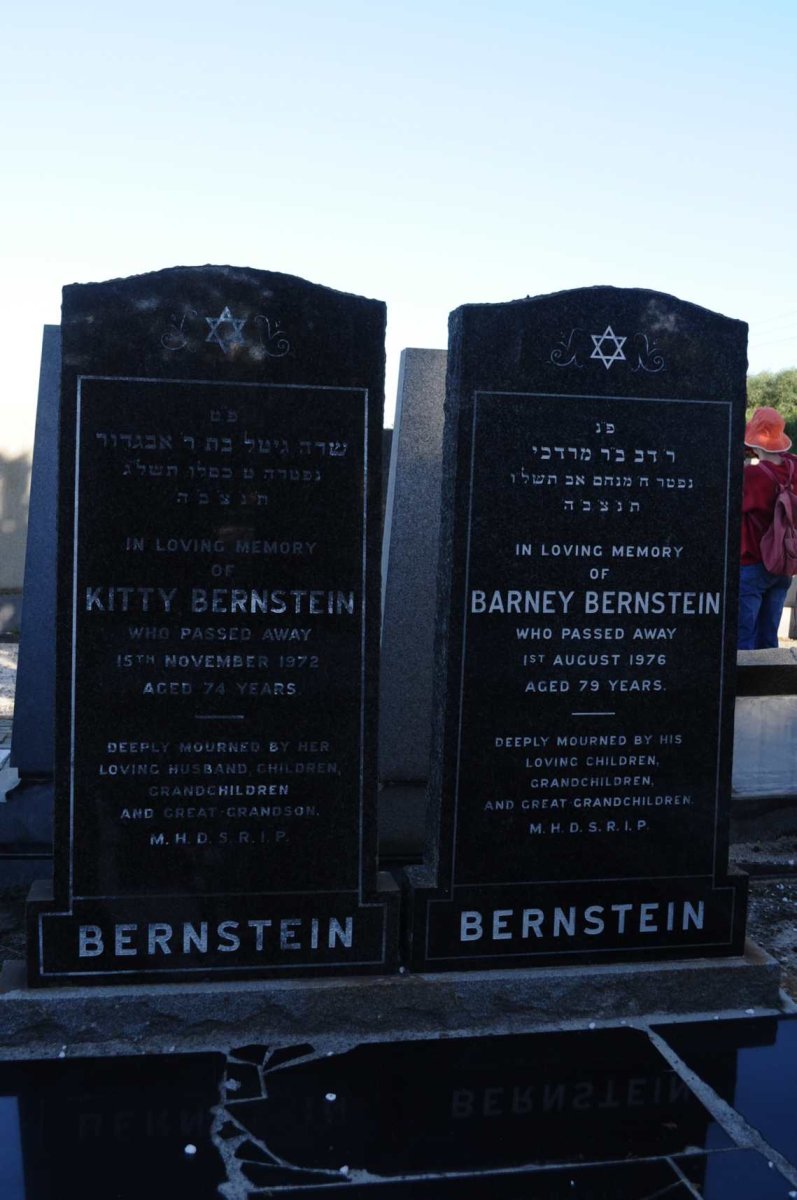 BERNSTEIN Barney -1976 &amp; Kitty -1972