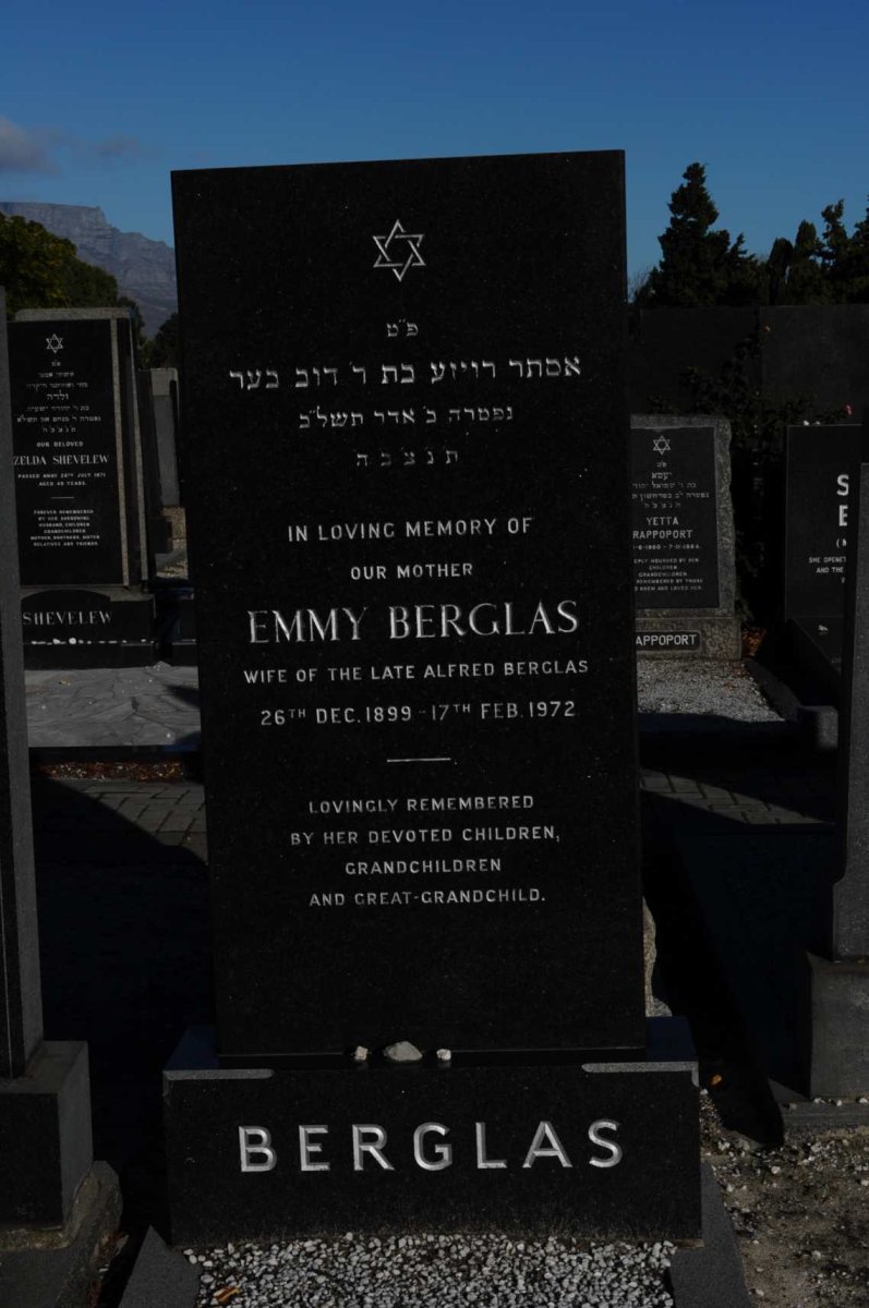 BERGLAS Emmy 1899-1972