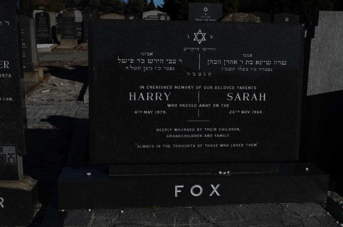 FOX Harry -1978 &amp; Sarah -1966
