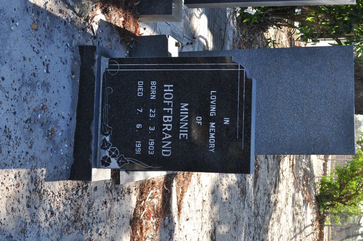 HOFFBRAND Minnie 1903-1991