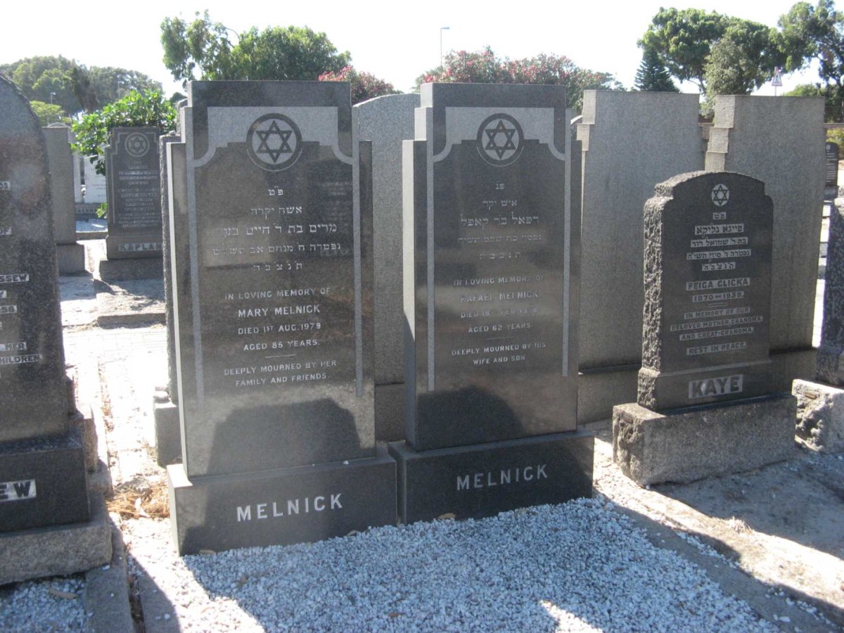 MELNICK Rafael -1958 &amp; Mary -1979