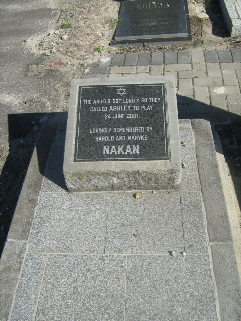 NAKAN Ashley -2001