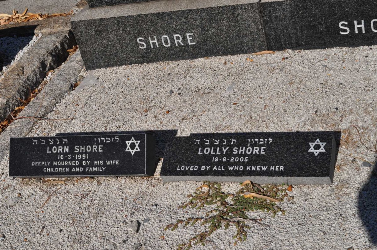 SHORE Lorn -1991 &amp; Lolly -2005
