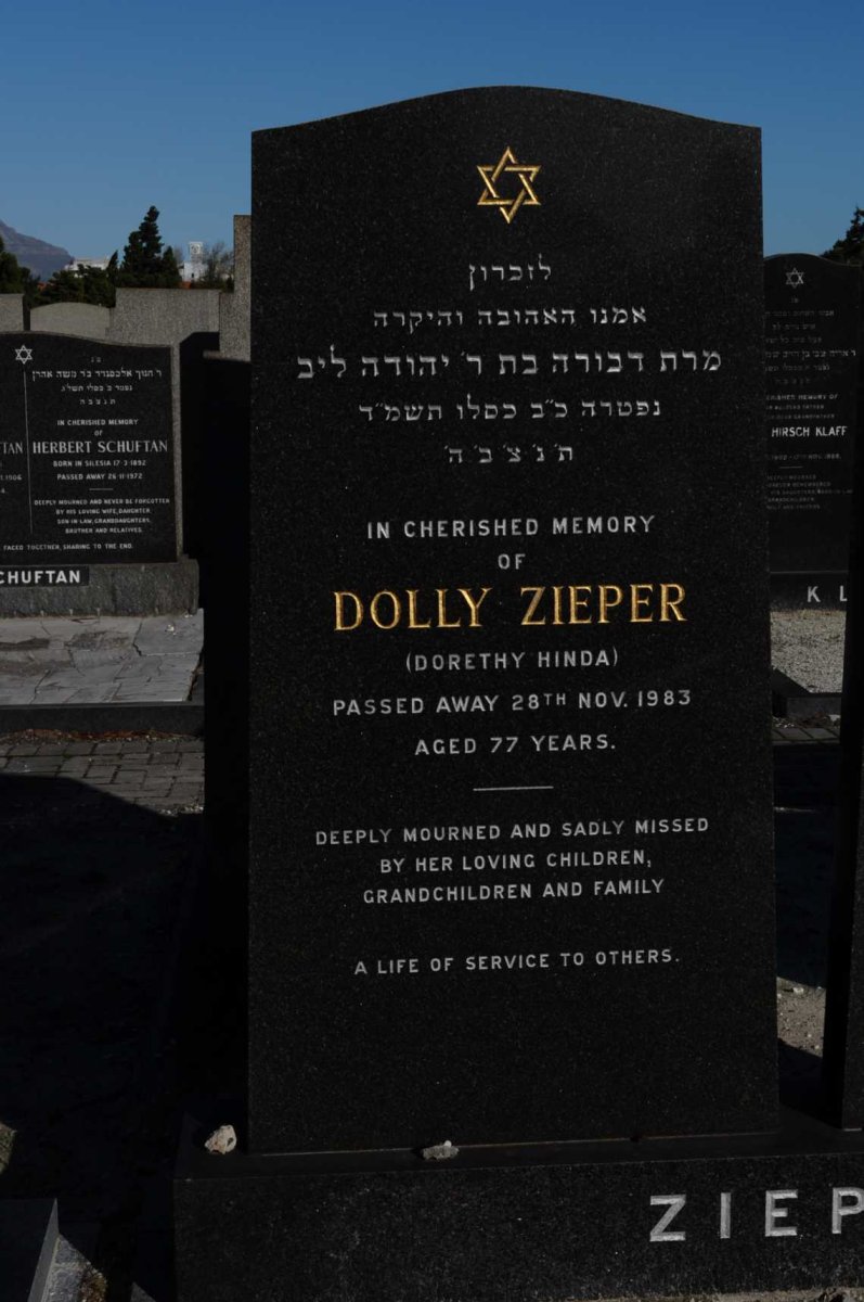 ZIEPER Dolly  -1983