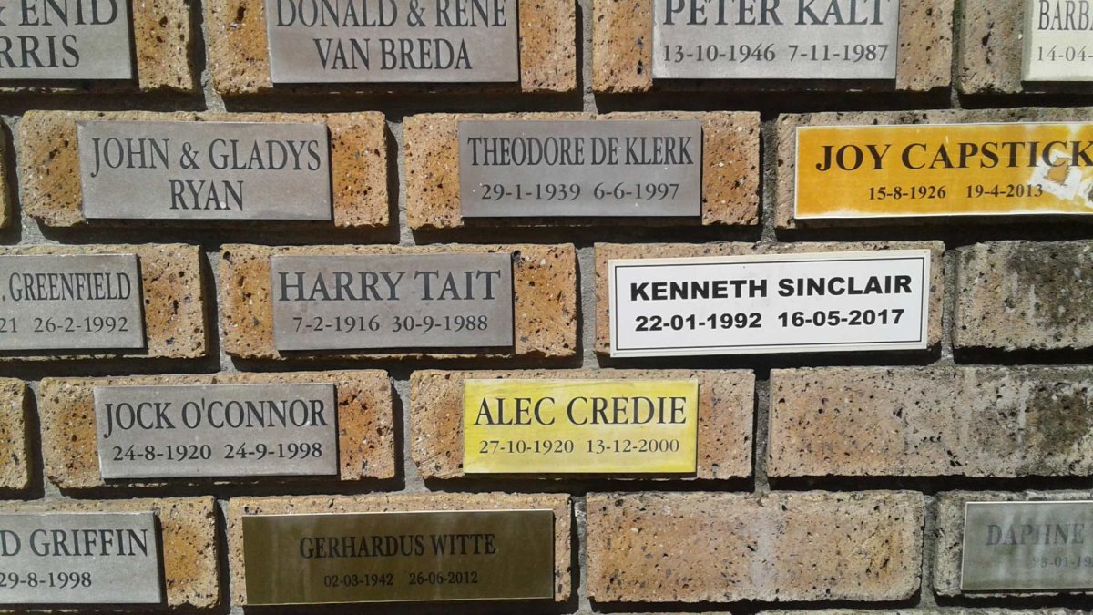 CAPSTICK Joy 1926-2013 :: TAIT Harry 1916-1988 :: SINCLAIR Kenneth 1992-2017