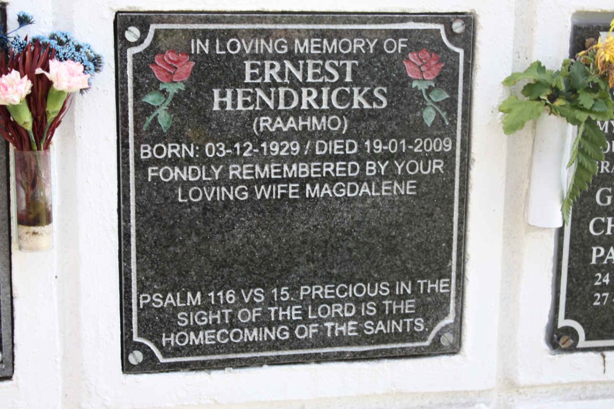 HENDRICKS Ernest 1929-2009