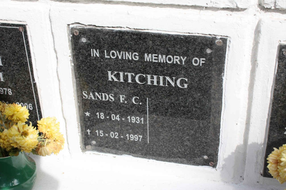 KITCHING Sands F.C. 1931-1997