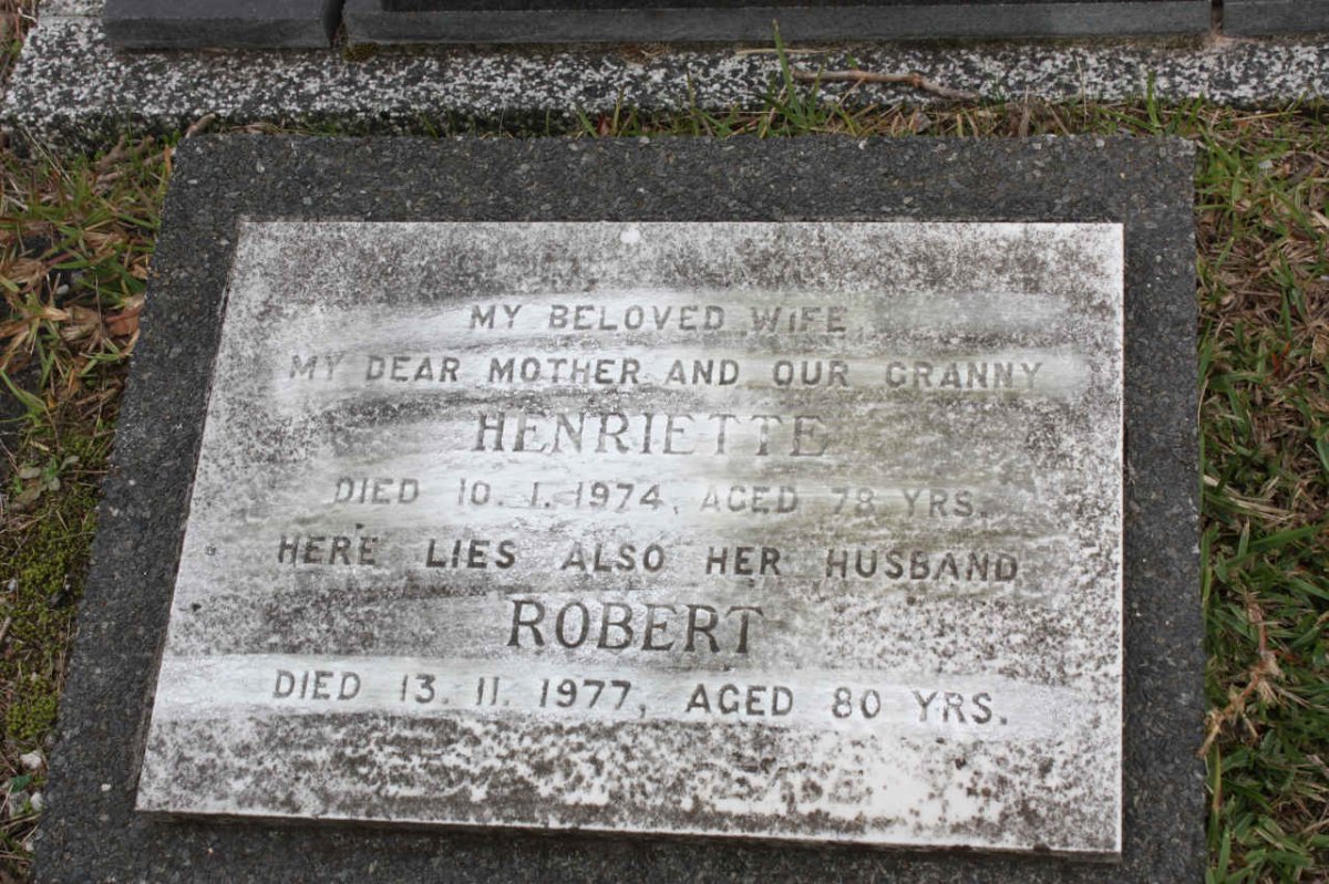 ? Robert -1977 &amp; Henriette -1974